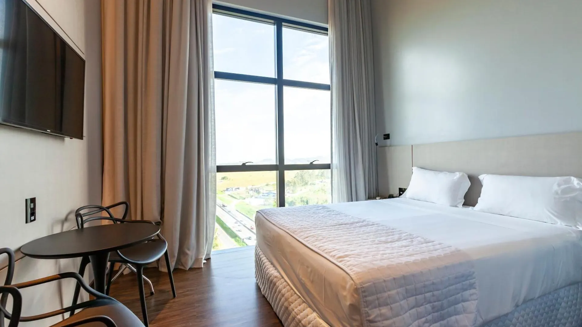 ****  Tri Hotel Premium Itapema Brazil